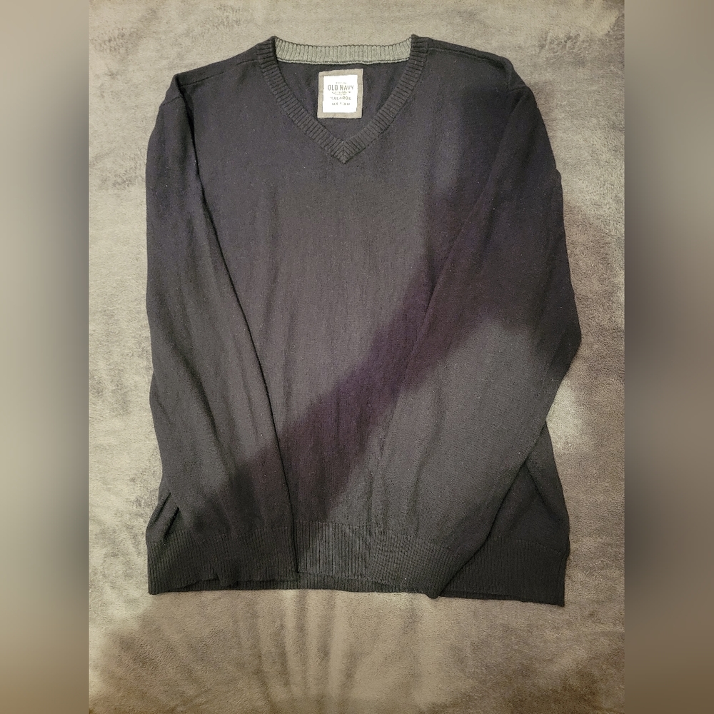 Old Navy V-Neck Sweater